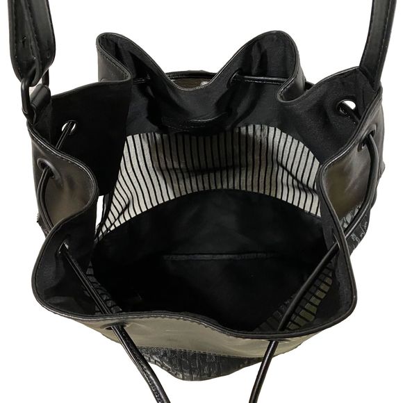 BCBGeneration Drawstring Mesh Middle Tote Handbag Purse - Picture 11 of 16